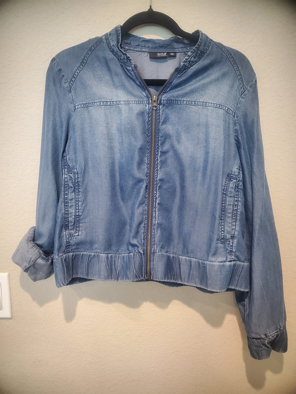 A.n.a New Approach, Size L - Picture 3 of 6